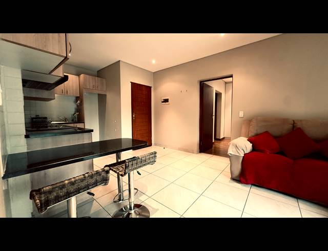 2 BEDROOM APARTMENT FOR SALE IN BRYANSTON